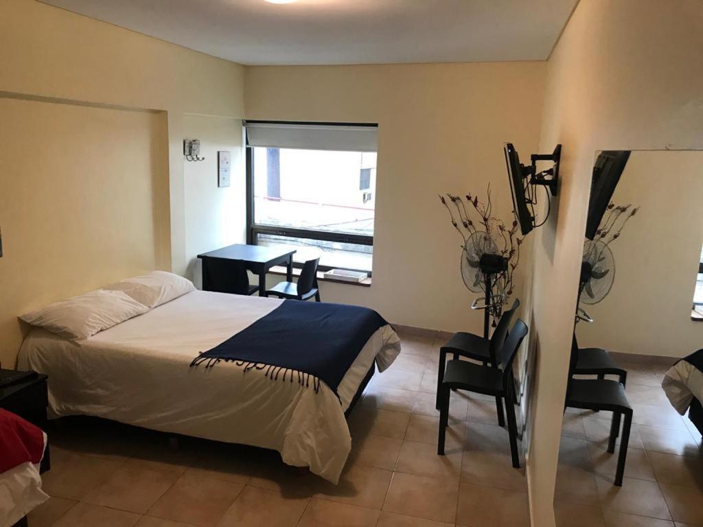 Rancho Tanguero En El Obelisco En Corrientes 818 Appartement Buenos Aires Buitenkant foto