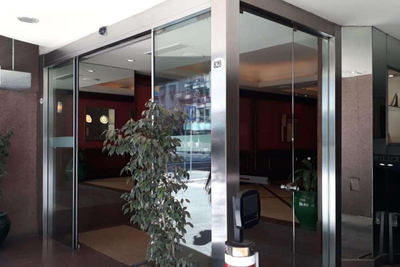 Rancho Tanguero En El Obelisco En Corrientes 818 Appartement Buenos Aires Buitenkant foto